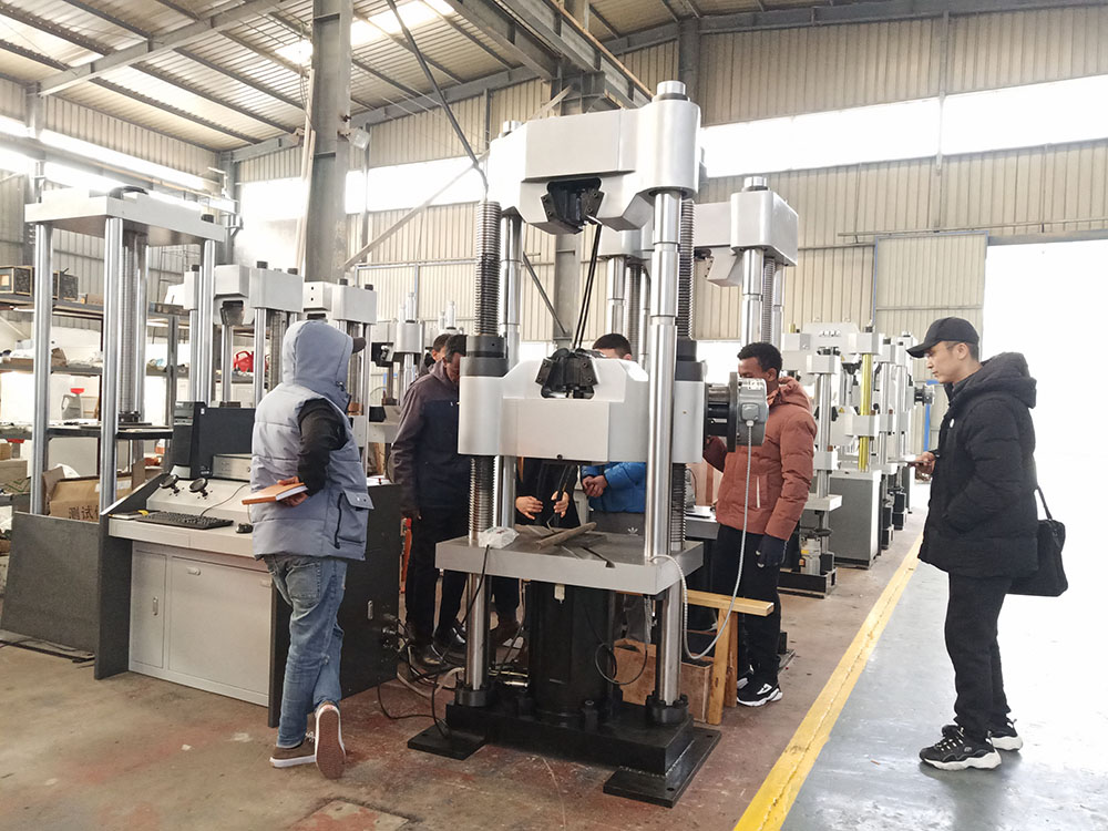 印尼客户到济南糖心国产传媒VLOG在线播放工厂考察订购糖心VLOG官网入口设备